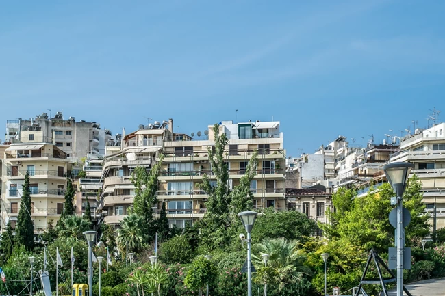 Ολο το πρόγραμμα "Εξοικονομώ - Ανακαινίζω για Νέους": Επιδοτήσεις έως 90% με μπόνους αποκέντρωσης