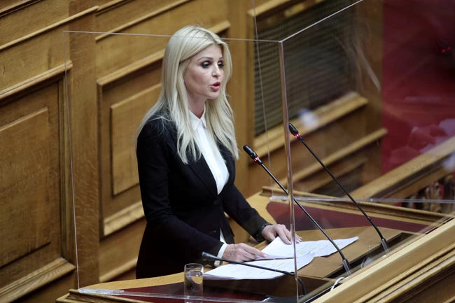 ελενα ραπτη