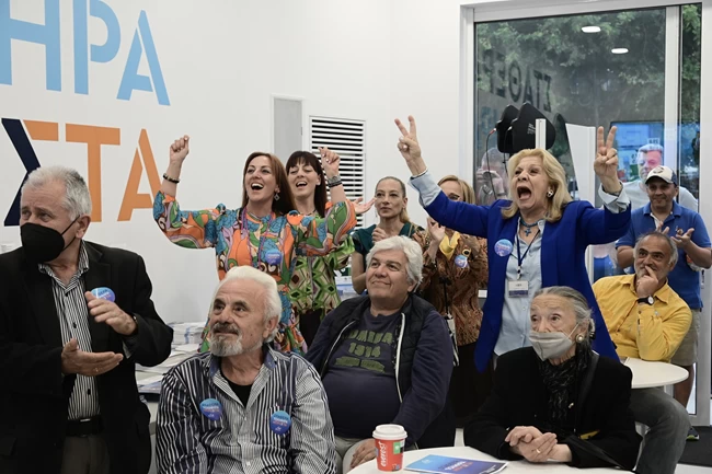 ΠΑΝΗΓΥΡΙΣΜΟΙ EXIT POLL