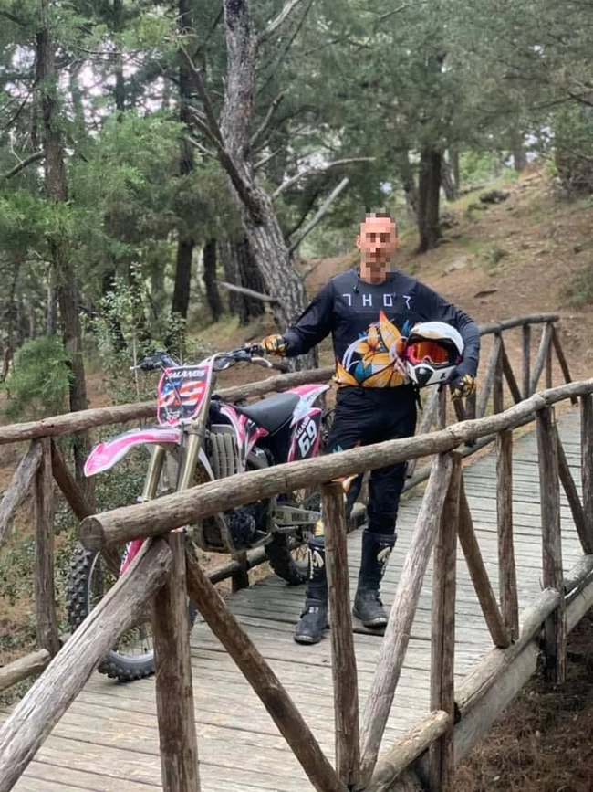 ΕΛ.ΑΣ. το "μεγαλείο" σου: Αστυνομικός διακινούσε ναρκωτικά, κυκλοφορούσε με ανασφάλιστο ΙΧ και πήγε να πατήσει συνάδελφό του
