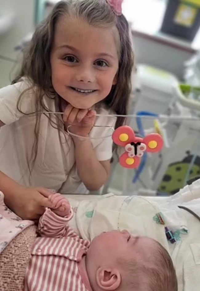 ΒΡΕΤΑΝΙΑ ΒΡΕΦΟΣ ΜΙΤΟΧΟΝΔΡΙΑΚΗ ΝΟΣΟΣ