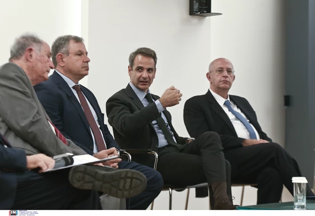 Μητσοτάκης στον ΙΟΒΕ: "Ίσως η επόμενη δεκαετία να είναι ένας θρίαμβος - Οι επιχειρήσεις να στηρίξουν τους εργαζόμενους"