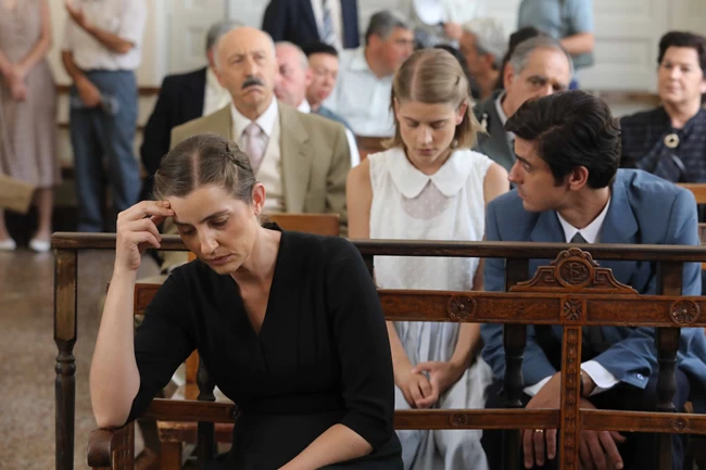 ΑΓΡΙΕΣ ΜΕΛΙΣΣΕΣ