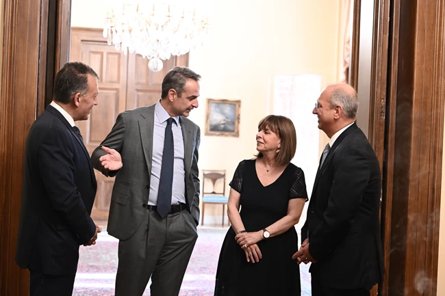ΒΡΟΥΤΣΗΣ ΟΙΚΟΝΟΜΟΥ