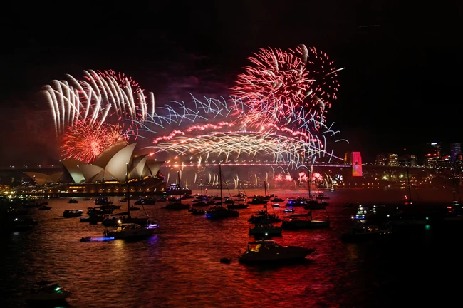 Αυστραλία: Το Σίδνεϊ υποδέχθηκε το 2022 - Φαντασμαγορικό σόου πυροτεχνημάτων στο λιμάνι [Βίντεο]