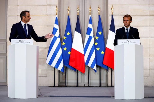 Μητσοτάκης Μακρόν φρεγάτες