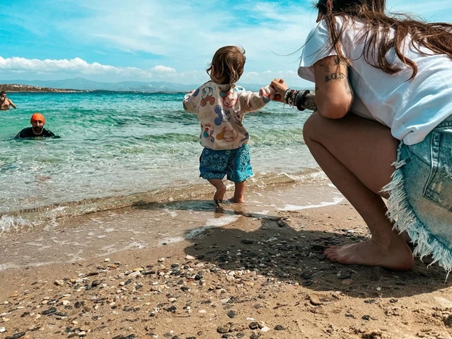 Εριέττα Κούρκουλου Λάτση: "Εγώ είμαι η δυνατή… τα έχω σχεδόν όλα λυμένα. Ο αγώνας μου είναι γι΄ αυτούς που δεν έχουν ούτε τα βασικά"