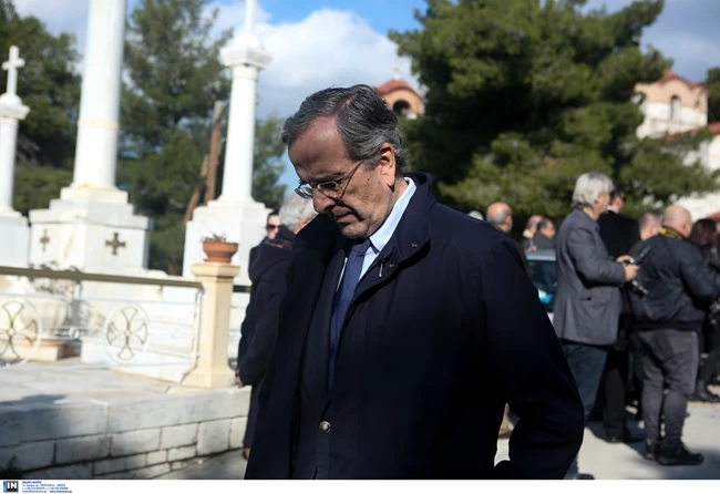 Πρόταση δυσπιστίας: Γιατί έλειπαν από τη Βουλή Καραμανλής, Σαμαράς και Χατζηδάκης