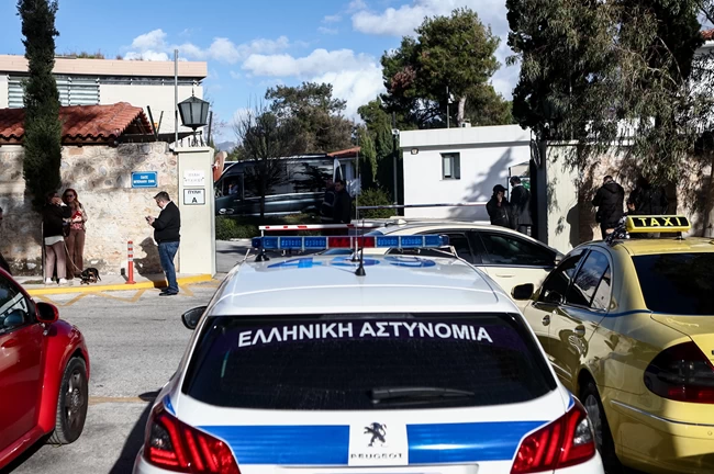 Καμία εισβολή στο Κολλέγιο Αθηνών: Ολη η αλήθεια σύμφωνα με την ΕΛ.ΑΣ - "Δύο ανήλικοι πήγαν να βρουν φίλους τους"