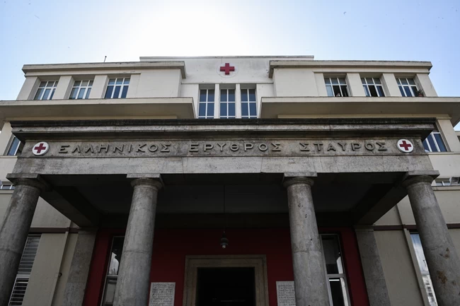 Πρωτοφανές έγκλημα στον Ερυθρό Σταυρό: Συγκλονίζουν οι γιατροί - Πώς ο 60χρονος έβγαλε τον αναπνευστήρα 77χρονου