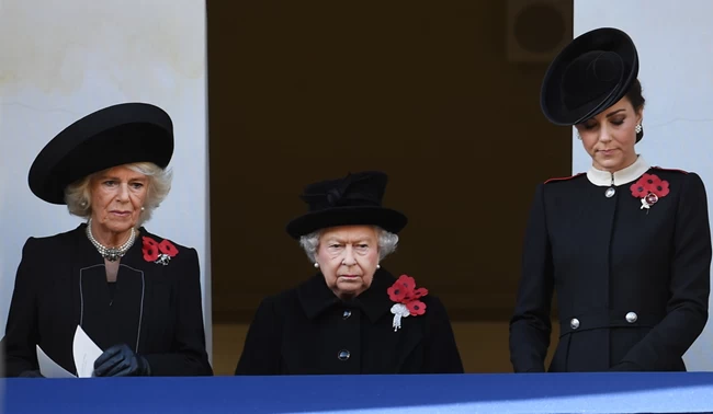 KATE MIDDLETON queen elizabeth