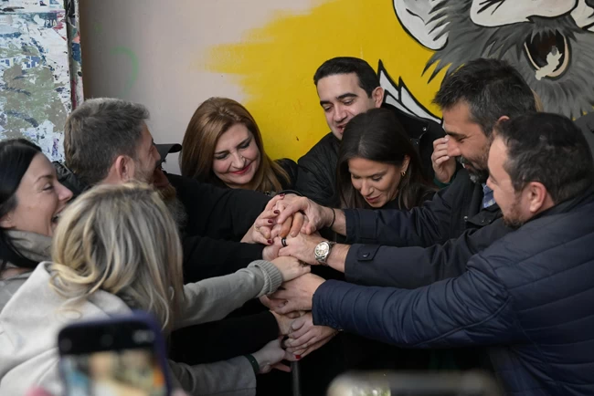 ΑΝΔΡΟΥΛΑΚΗΣ ΑΛΛΟΣ ΑΝΘΡΩΠΟΣ ΚΟΙΝΩΝΙΚΗ ΚΟΥΖΙΝΑ