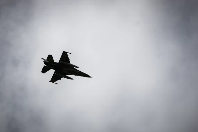 F - 16