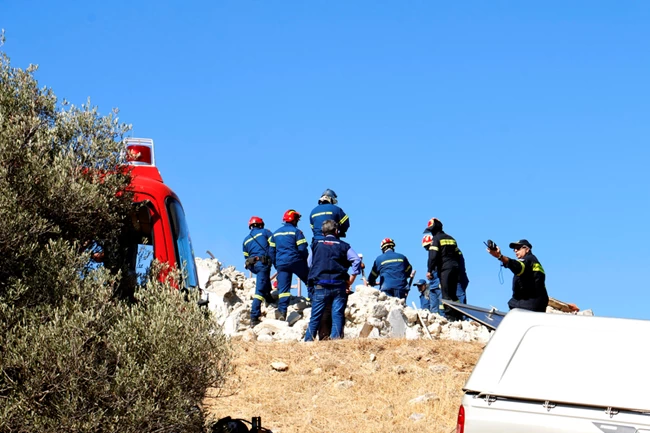Σεισμός στην Κρήτη: Νεκρός ο πατέρας, τραυματίας ο γιος- Δούλευαν μαζί στο παρεκκλήσι του Προφήτη Ηλία