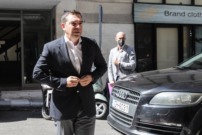 Τσίπρας: Βαθιά τραυματισμένος ο κ. Μητσοτάκης από την υπόθεση υποκλοπών - Παραδοχή ήττας η αλλαγή εκλογικού νόμου
