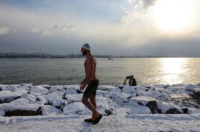 Κωνσταντινούπολη χειιμερινός κολυμβητής