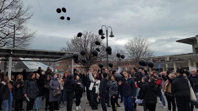 Λάρισα πορεία