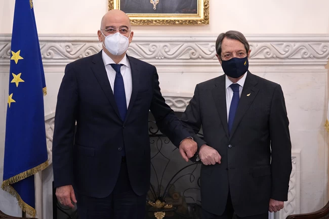Δένδιας Χριστοδουλίδης