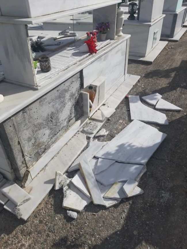 Σεισμός στην Κρήτη: Ανατριχίλα - Ανοιξαν τάφοι από τα Ρίχτερ [εικόνες]
