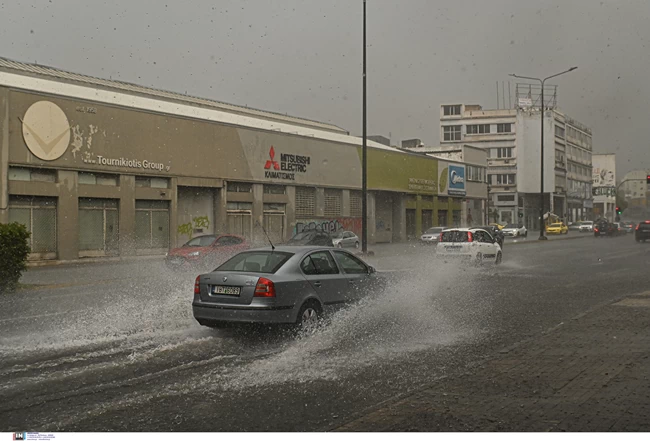 Αθήνα δρόμοι καταιγίδα