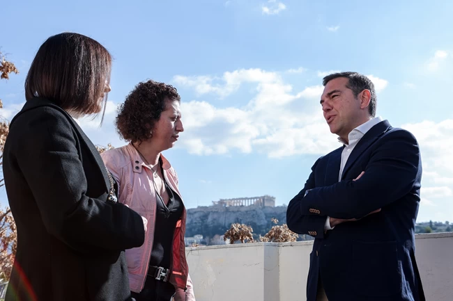 ΑΛΕΞΗΣ ΤΣΙΠΡΑΣ ΓΛΥΠΤΑ ΠΑΡΘΕΝΩΝΑΣ