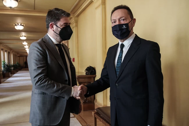 ΑΝΔΡΟΥΛΑΚΗΣ ΣΤΟΥΡΝΑΡΑΣ