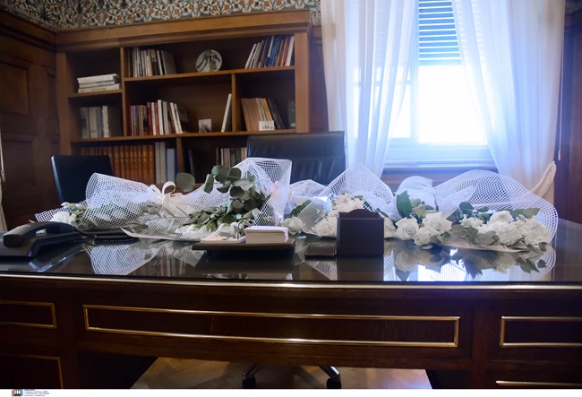 Φώφη Γεννηματά γραφείο