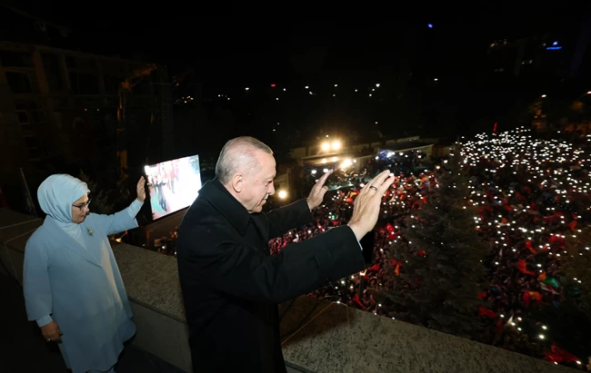 Τουρκία: Μπορεί να γίνει η έκπληξη στον β' γύρο των εκλογών την Κυριακή; - Το φαβορί Ερντογάν και οι υποσχέσεις Κιλιτσντάρογλου