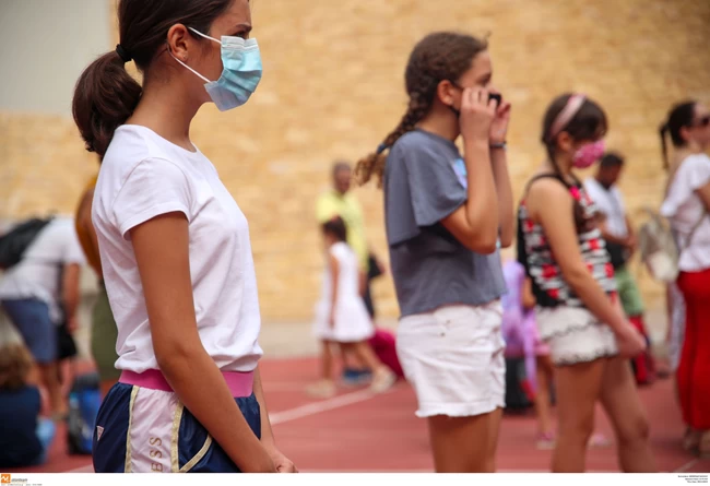 Κορονοϊός: Χωρίς μάσκες το άνοιγμα των σχολείων - Τι θα συμβεί όταν ένας μαθητής βρεθεί θετικός [Βίντεο]
