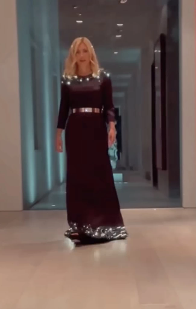 σανταλ