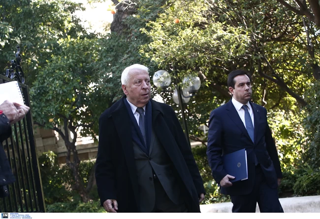 Περιφέρεια Βορείου Αιγαίου: "Λόγω καιρού"... δεν ήρθε στην Αθήνα ο Μουτζούρης