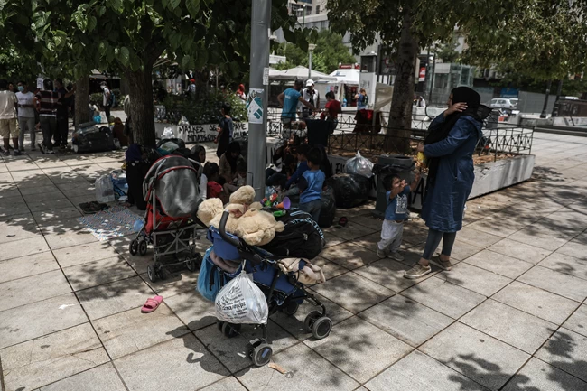 πρόσφυγες στην πλατεία Βικτωρίας