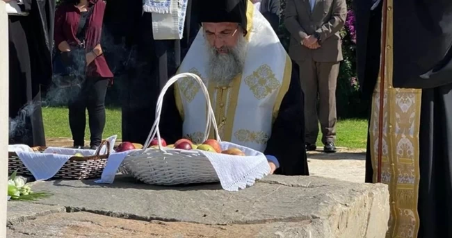 ΝΙΚΟΣ ΚΑΖΑΝΤΖΑΚΗΣ