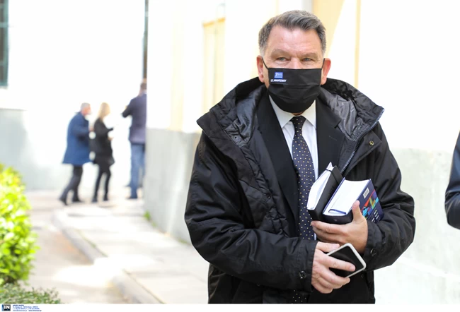 Καταδίωξη στο Πέραμα: Ο Κούγιας ανέλαβε την υπεράσπιση των αστυνομικών - Φόβοι για αντίποινα από την οικογένεια του 20χρονου
