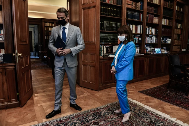 Απάντηση Μητσοτάκη στους αντιεμβολιαστές: Το Σύνταγμα αξιώνει από όλους κοινωνική αλληλεγγύη