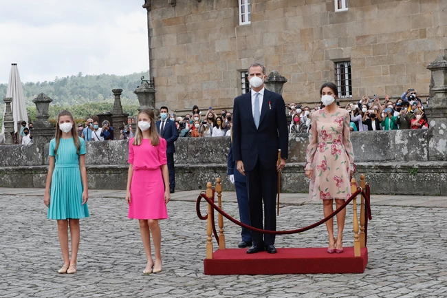 princess leonor queen letizia