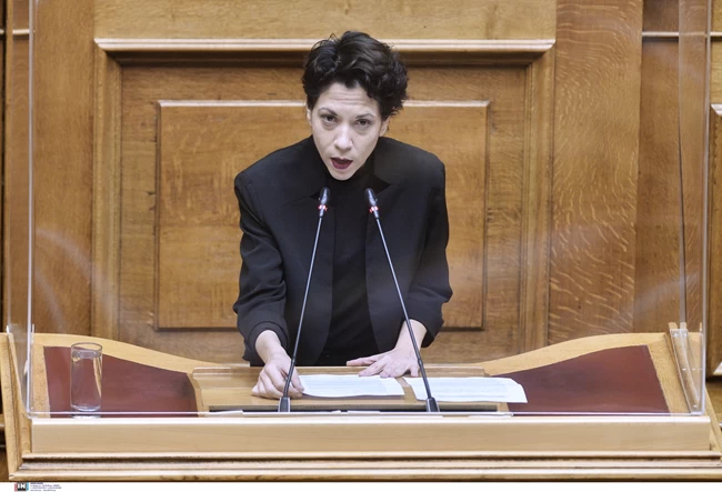 Τι συμβαίνει στο κόμμα του Βαρουφάκη;- Γιατί τον εγκαταλείπουν η μια μετά την άλλη οι γυναίκες βουλευτές