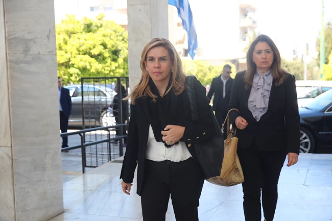 Κηδεία Μπόμπολα