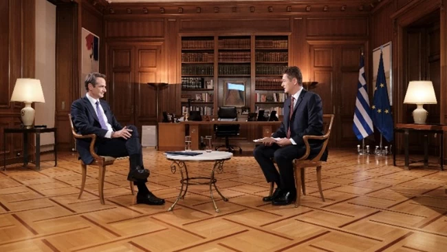 Αυτοκριτική Μητσοτάκη: "Λάθος ότι δέχθηκα να φωτογραφηθώ χωρίς μάσκα, όχι ότι έκανα ποδήλατο"