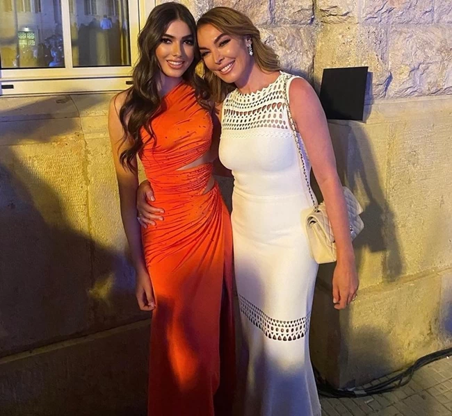 ΛΥΔΙΑ ΕΥΑΓΓΕΛΑΤΟΥ