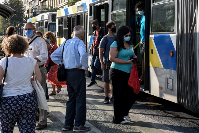Κορονοϊός: Κρίσιμα τα επόμενα 24ωρα στην Αττική – Oι παράγοντες που κρίνουν το lockdown
