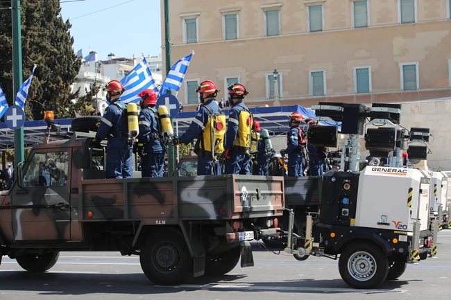 ΠΑΡΕΛΑΣΗ