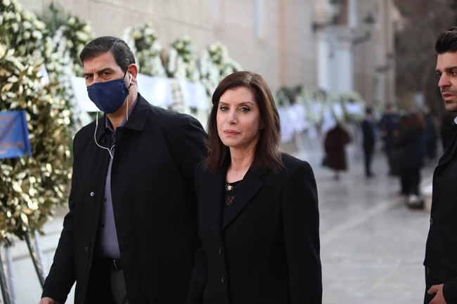 αννα μισελ