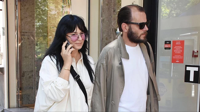 Ζενεβιέβ Μαζαρί: Η κόρη της είναι πιστό αντίγραφό της - Η νέα φωτογραφία με τα παιδιά της