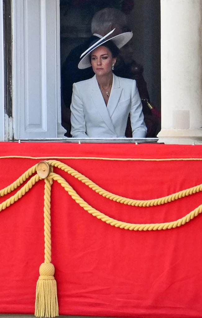 KATE MIDDLETON