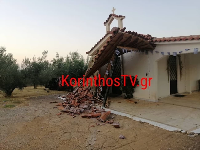 Απίστευτο τροχαίο στο Κιάτο: Αμάξι καρφώθηκε σε εκκλησία ΤΡΟΧΑΙΟ ΕΚΚΛΗΣΙΑ