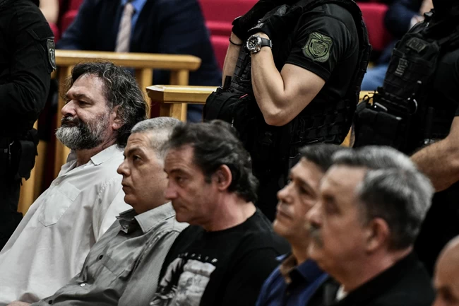 ΧΡΥΣΗ ΑΥΓΗ ΔΙΚΗ