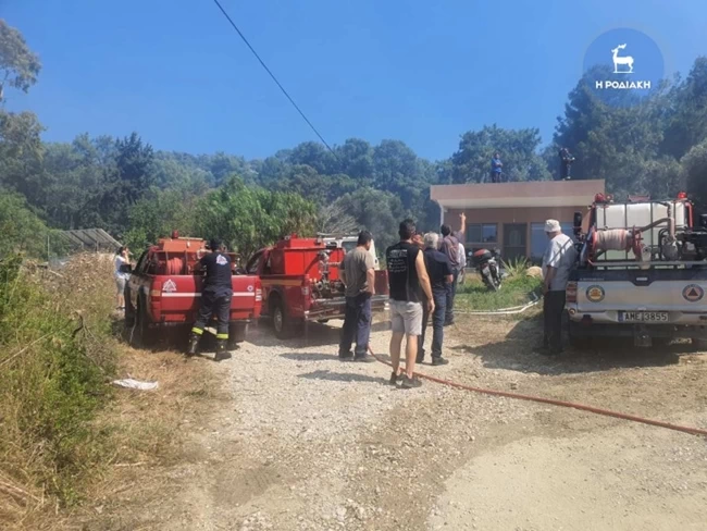 ΦΩΤΙΑ ΡΟΔΟΣ