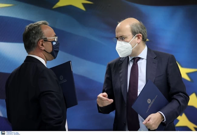 Δώρο Πάσχα από το κράτος στους εργαζόμενους σε αναστολή - 1 δισ. το πακέτο στήριξης για τον Απρίλιο