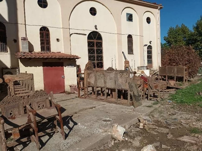 Ιερέας Κεραμίδι